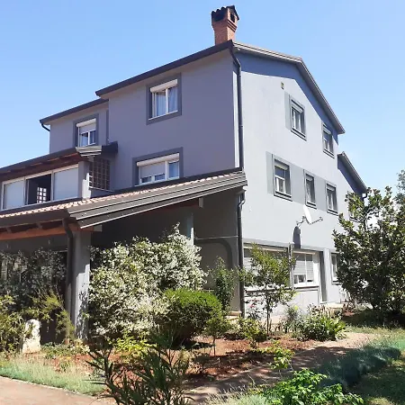 住宿加早餐酒店 朱莉娅住宿加早餐旅馆 4*