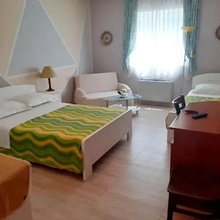 朱莉娅住宿加早餐旅馆 4*