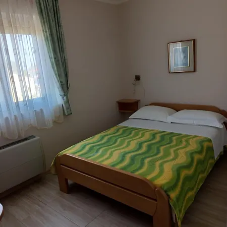 住宿加早餐酒店 朱莉娅住宿加早餐旅馆