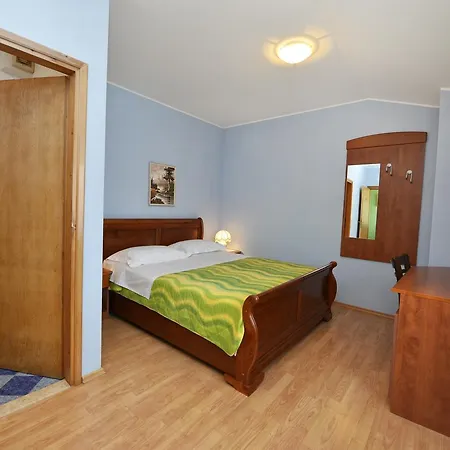 朱莉娅住宿加早餐旅馆 住宿加早餐酒店 4*