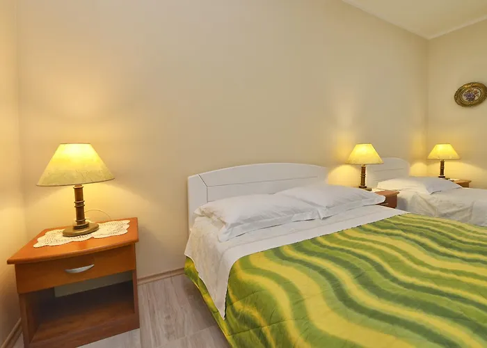 Julia Bed & Breakfast