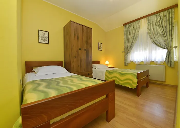 Julia Bed & Breakfast